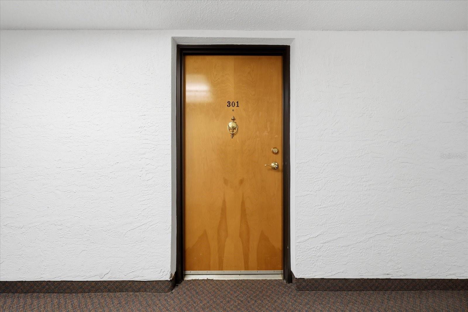 Image 41 of 57 For 2593 Countryside Boulevard 7301