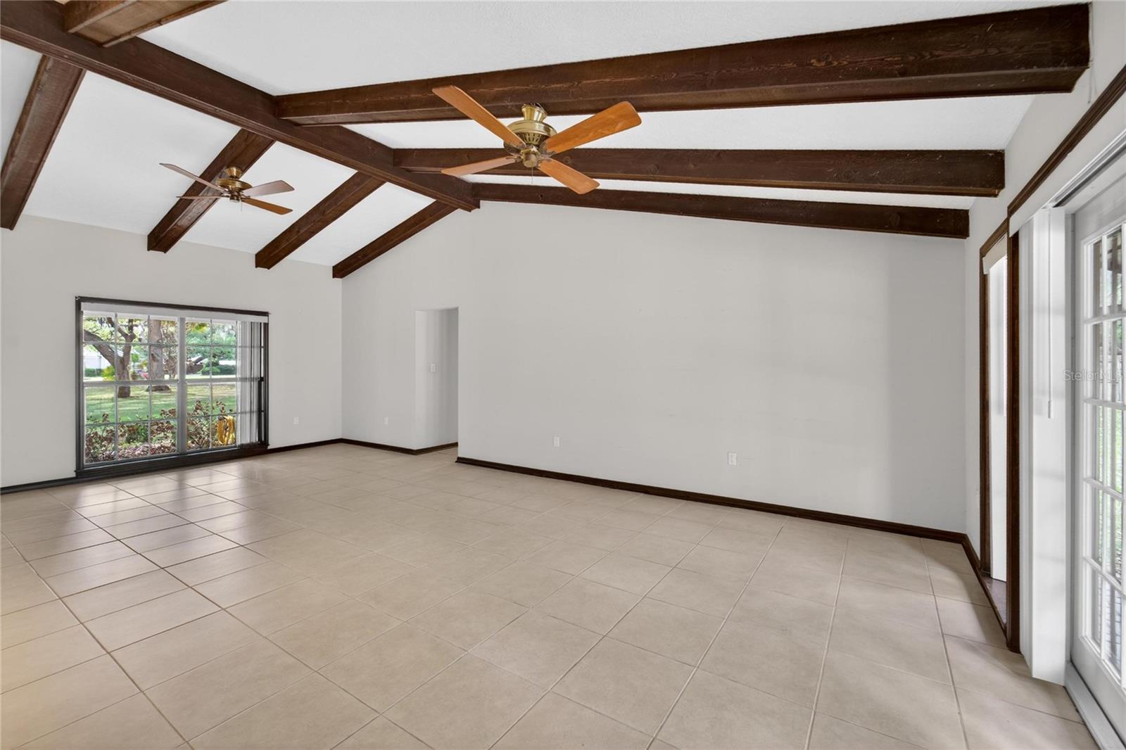 Listing photo id 10 for 12506 Shadow Run Boulevard