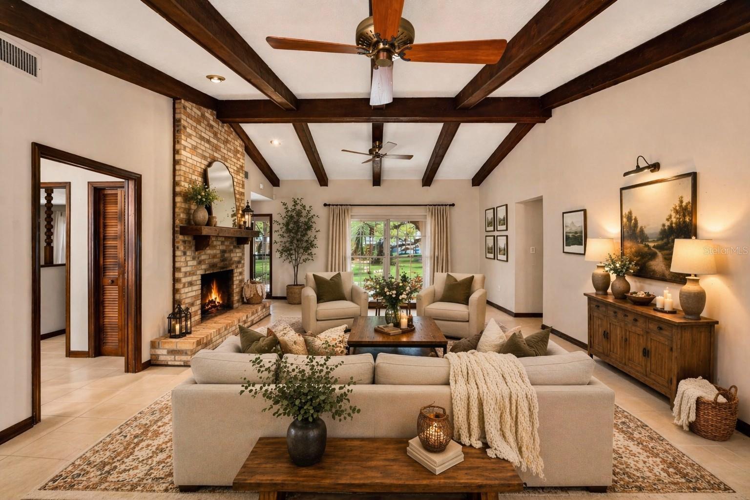 Listing photo id 11 for 12506 Shadow Run Boulevard