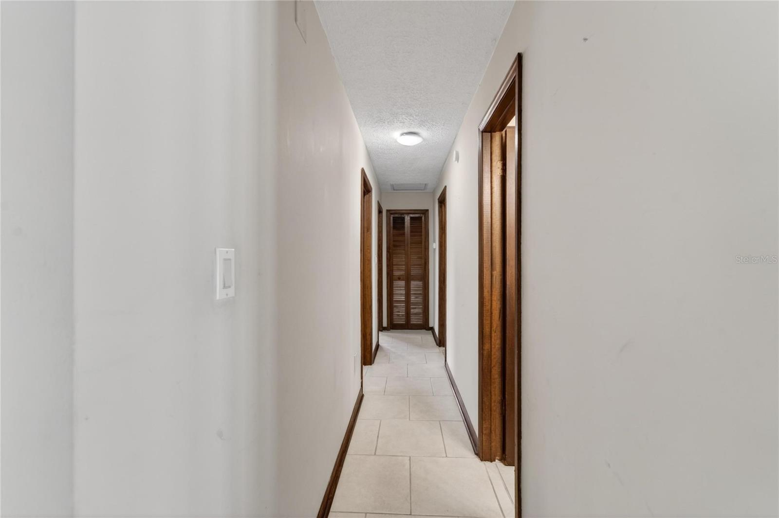 Listing photo id 25 for 12506 Shadow Run Boulevard