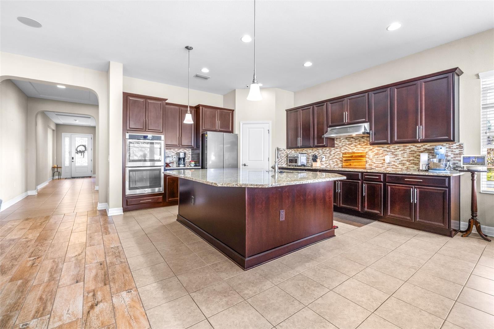 Image 15 of 67 For 2397 Gwynhurst Boulevard