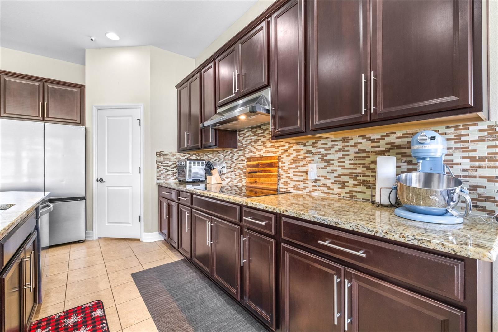 Image 18 of 67 For 2397 Gwynhurst Boulevard