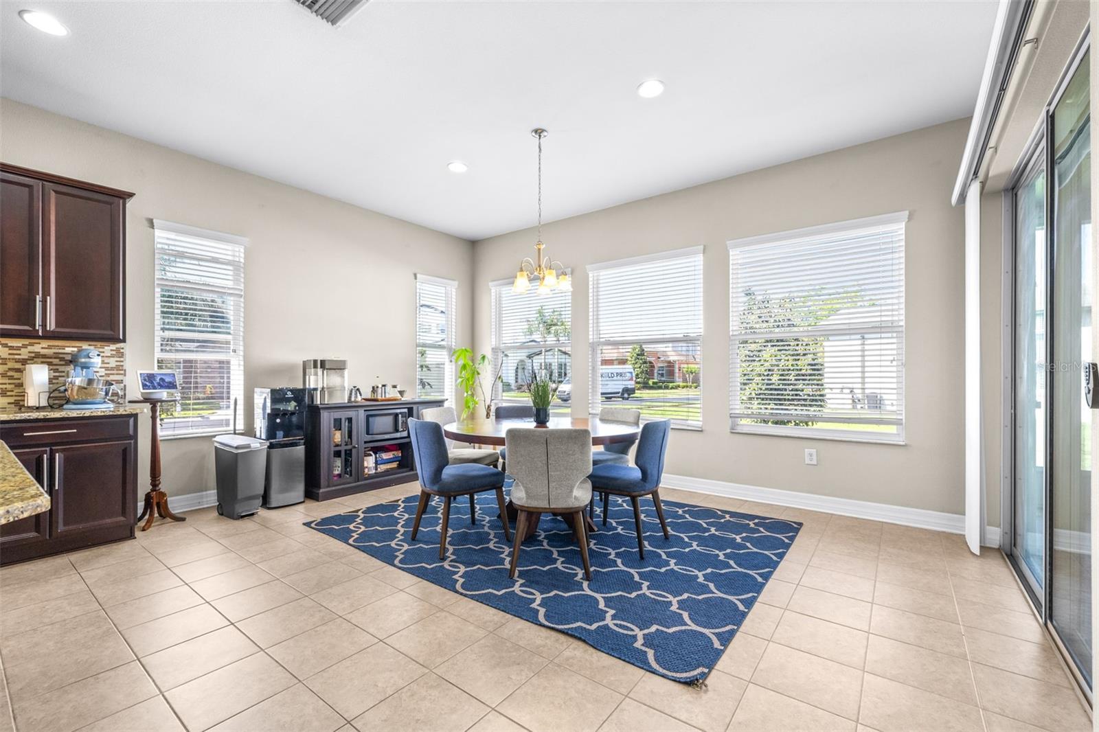 Image 22 of 67 For 2397 Gwynhurst Boulevard