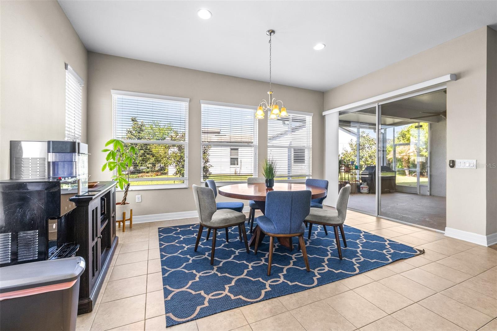 Image 23 of 67 For 2397 Gwynhurst Boulevard