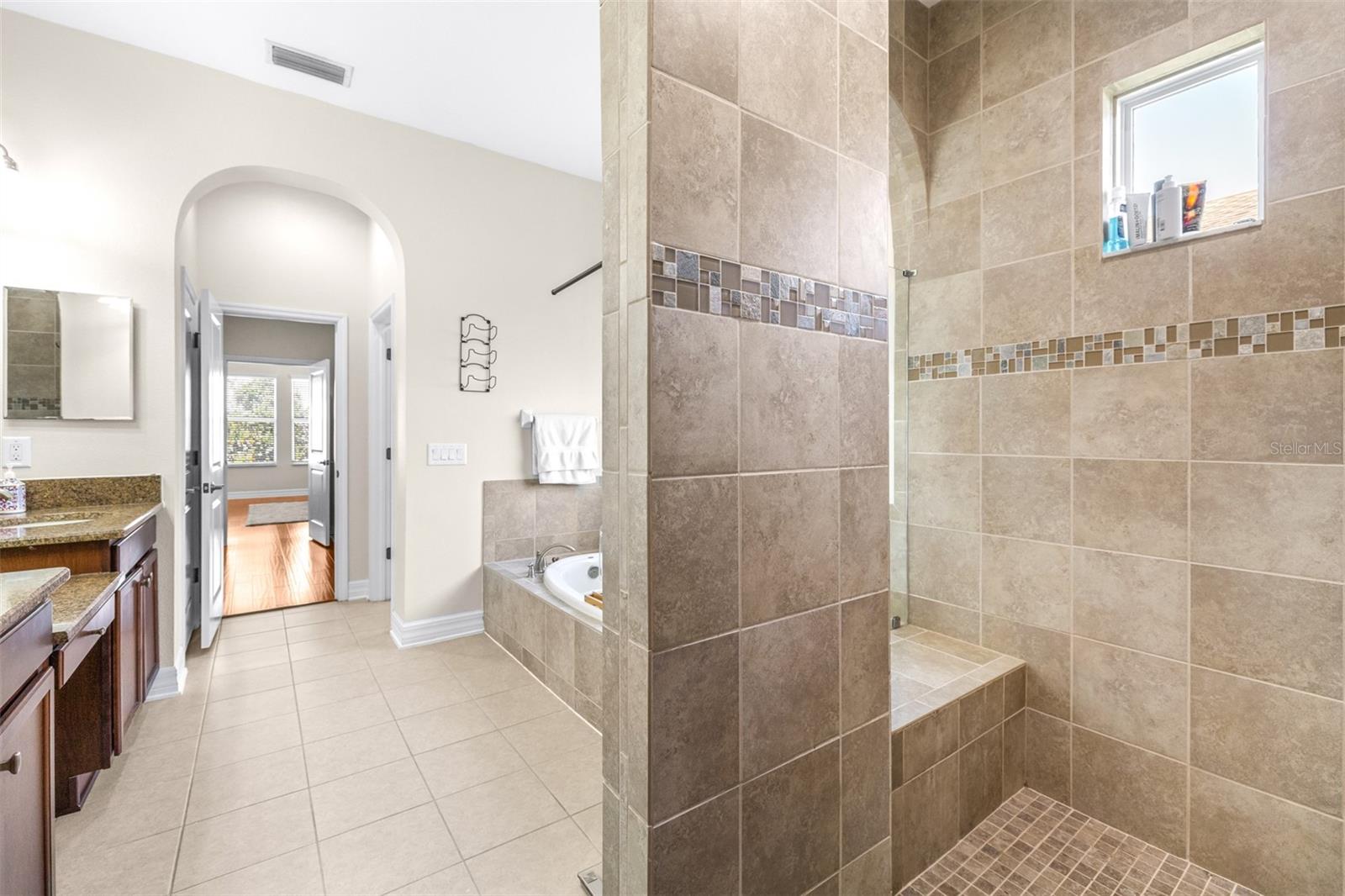 Image 30 of 67 For 2397 Gwynhurst Boulevard