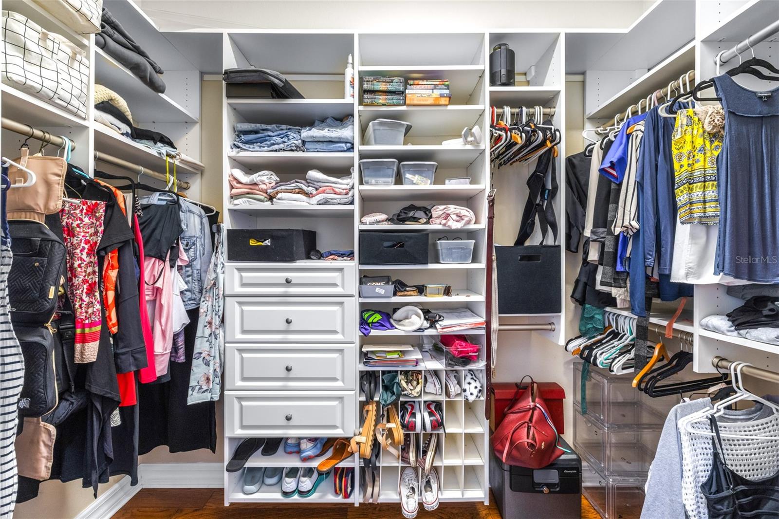 Image 33 of 67 For 2397 Gwynhurst Boulevard