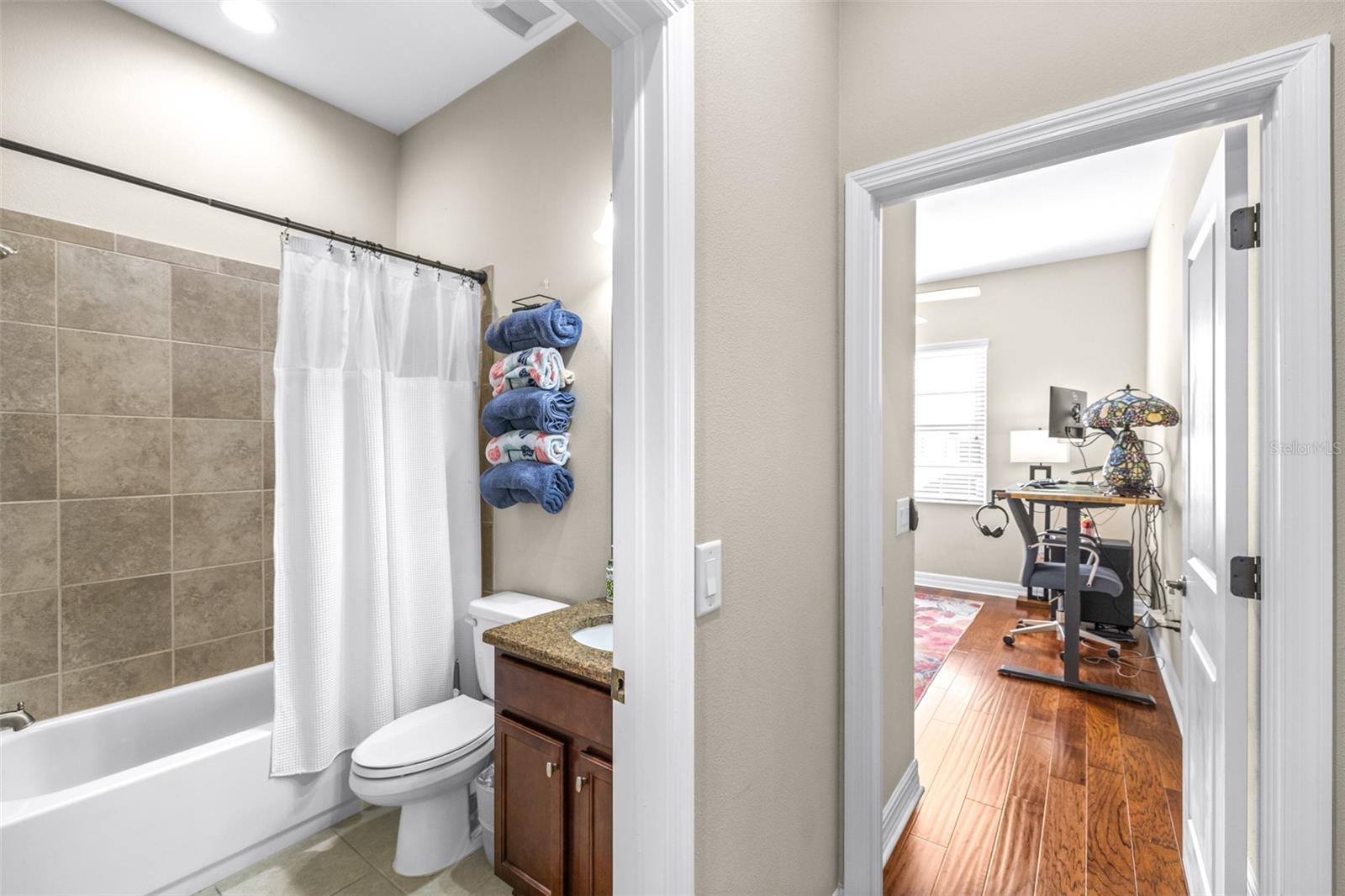 Image 37 of 67 For 2397 Gwynhurst Boulevard