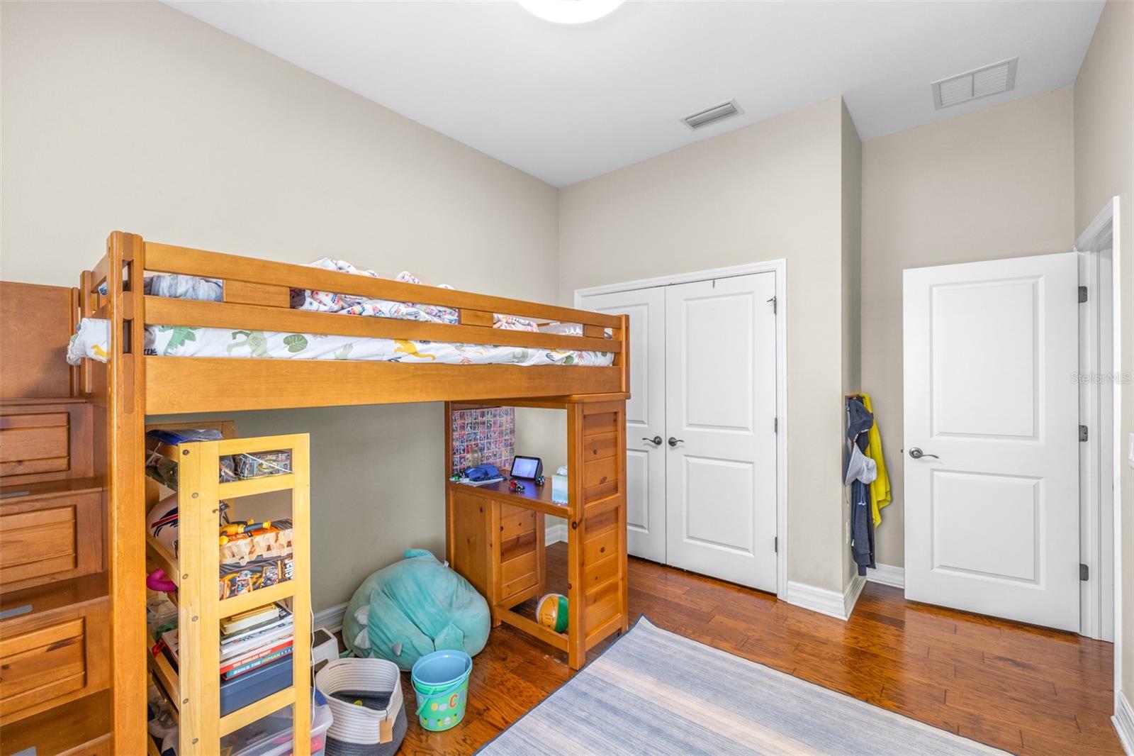 Image 40 of 67 For 2397 Gwynhurst Boulevard