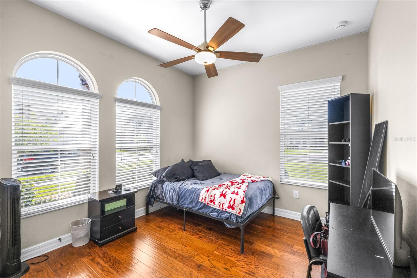 Image 42 of 67 For 2397 Gwynhurst Boulevard