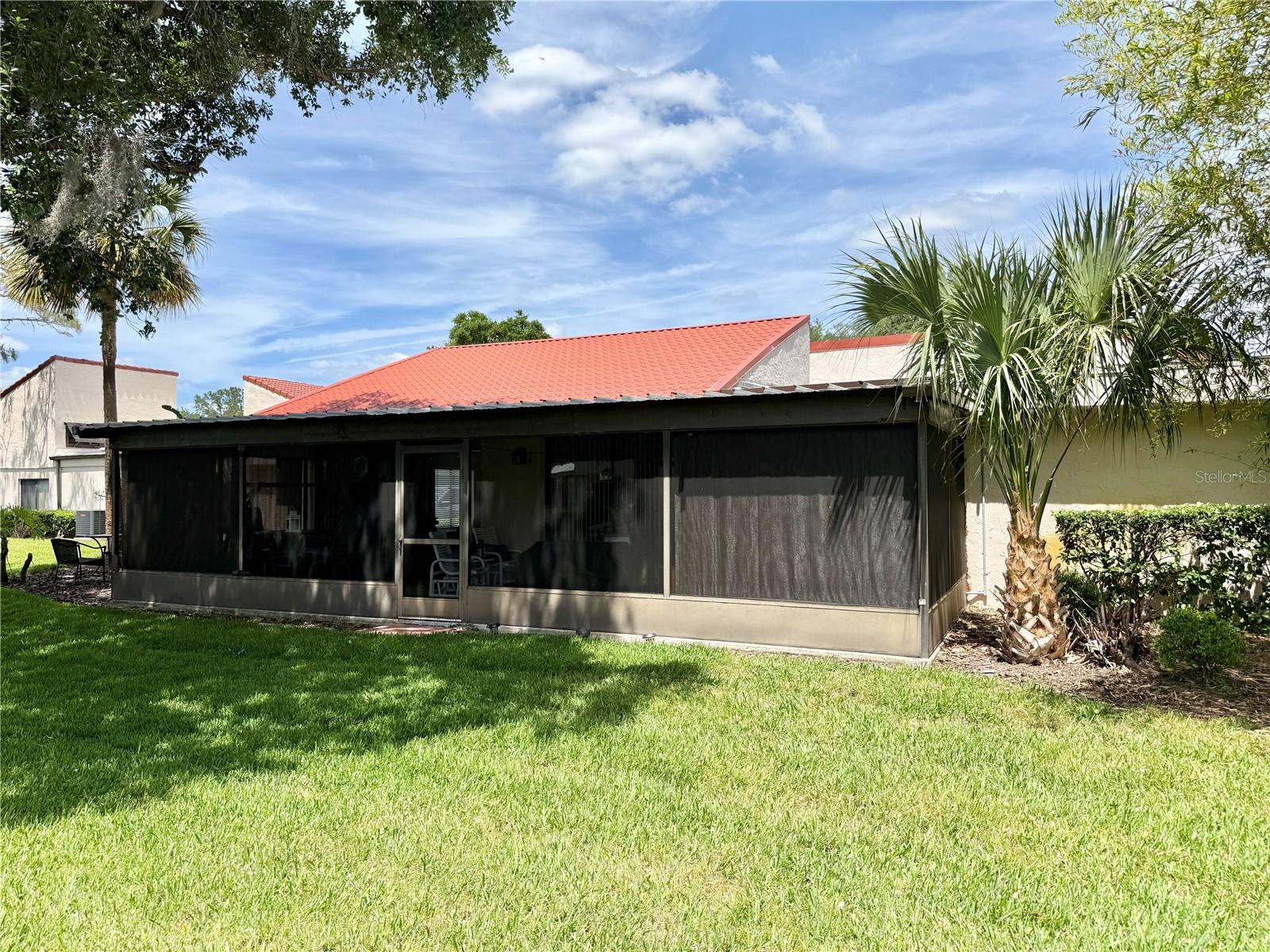 Image 32 of 40 For 207 Granada Court N