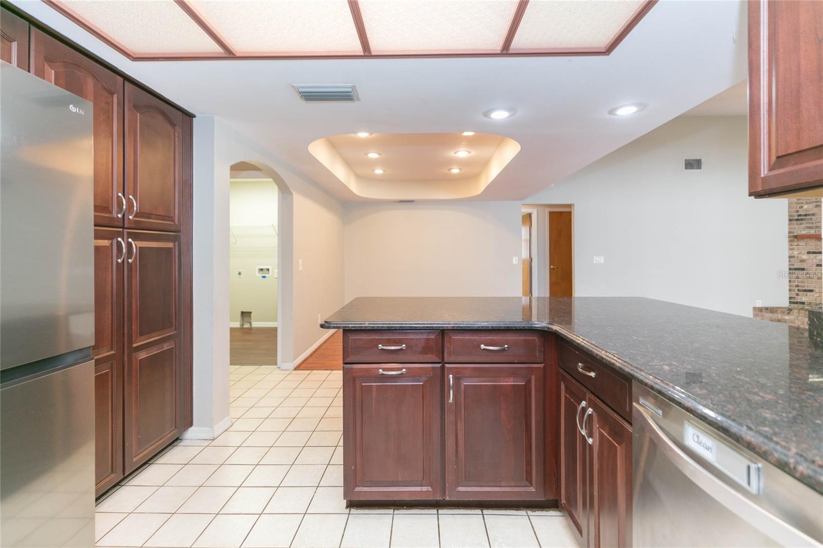 Image 12 of 40 For 2528 Brimhollow Drive