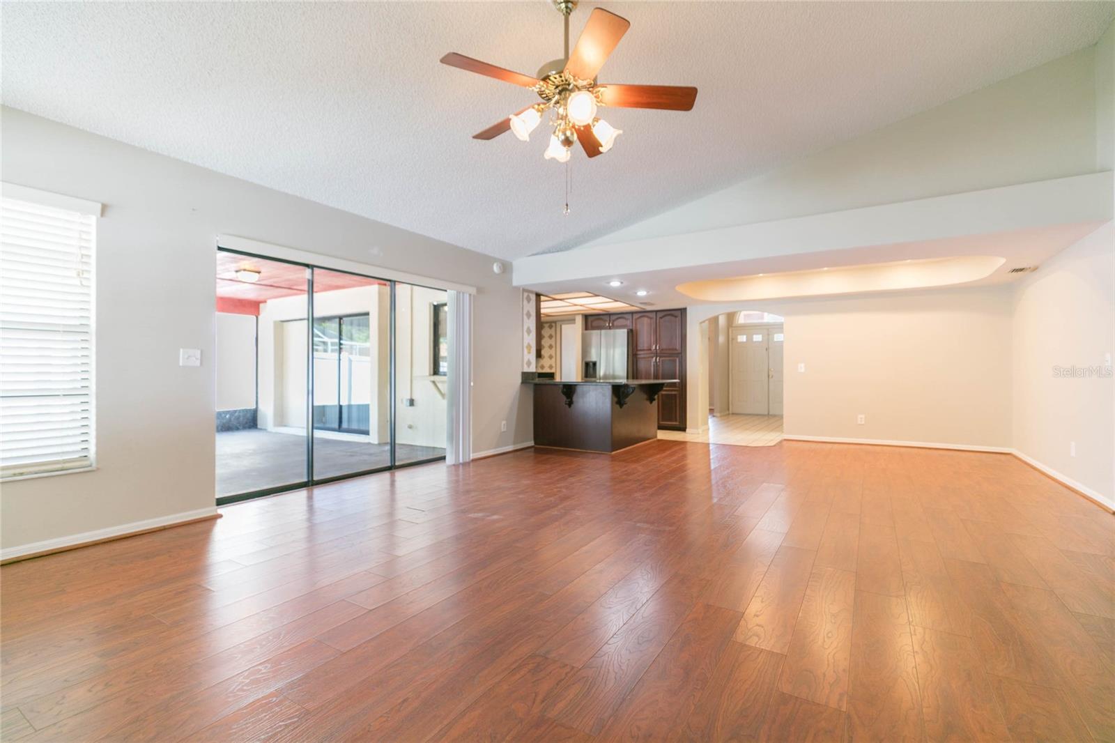 Image 17 of 40 For 2528 Brimhollow Drive