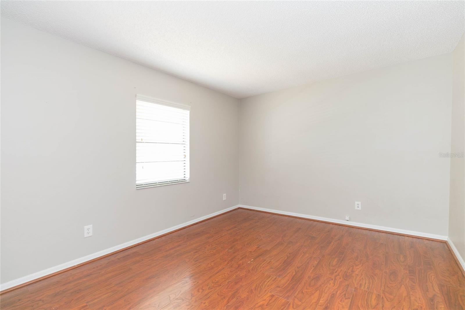 Image 19 of 40 For 2528 Brimhollow Drive