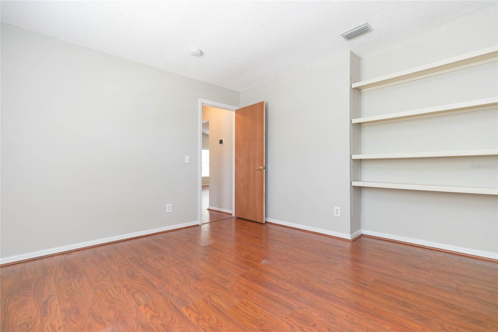 Image 23 of 40 For 2528 Brimhollow Drive