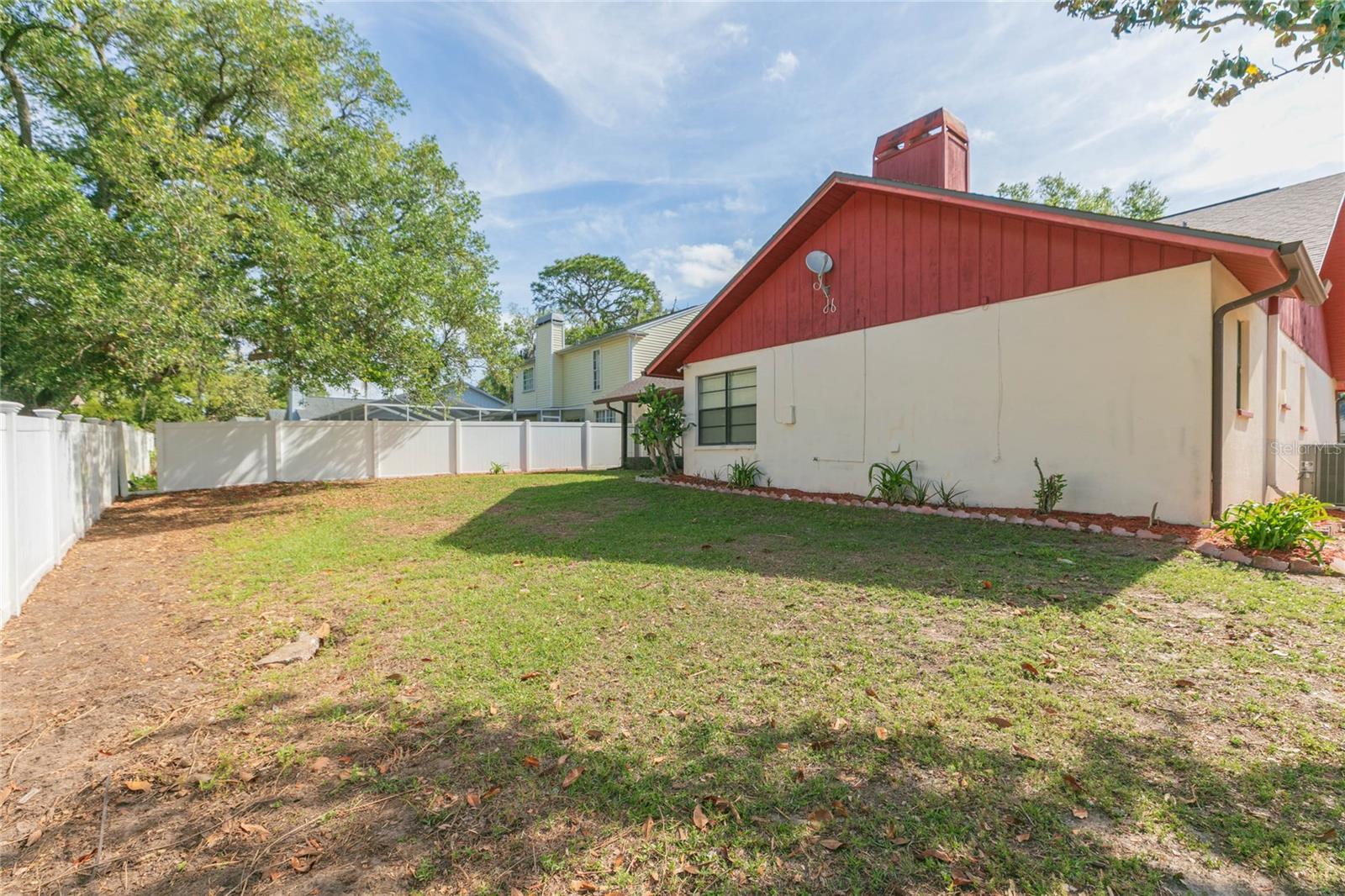 Image 34 of 40 For 2528 Brimhollow Drive