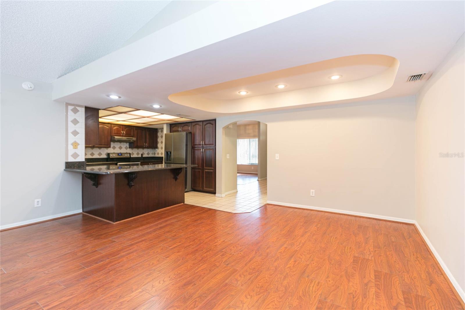 Image 9 of 40 For 2528 Brimhollow Drive