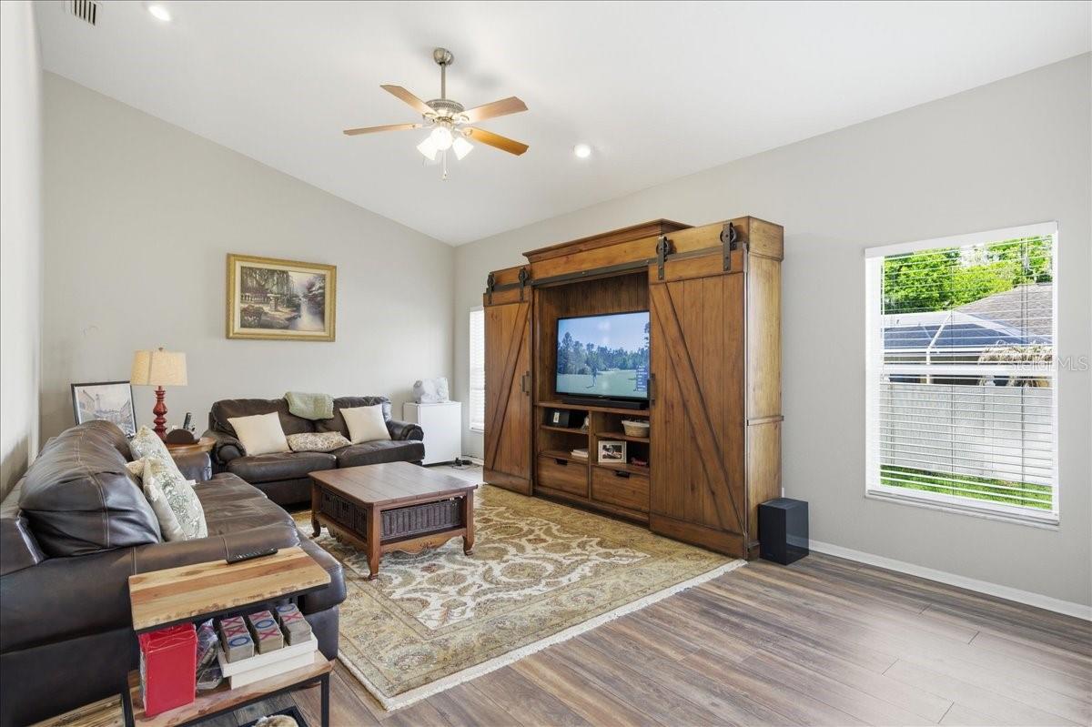 Image 18 of 38 For 4408 Winding River Drive