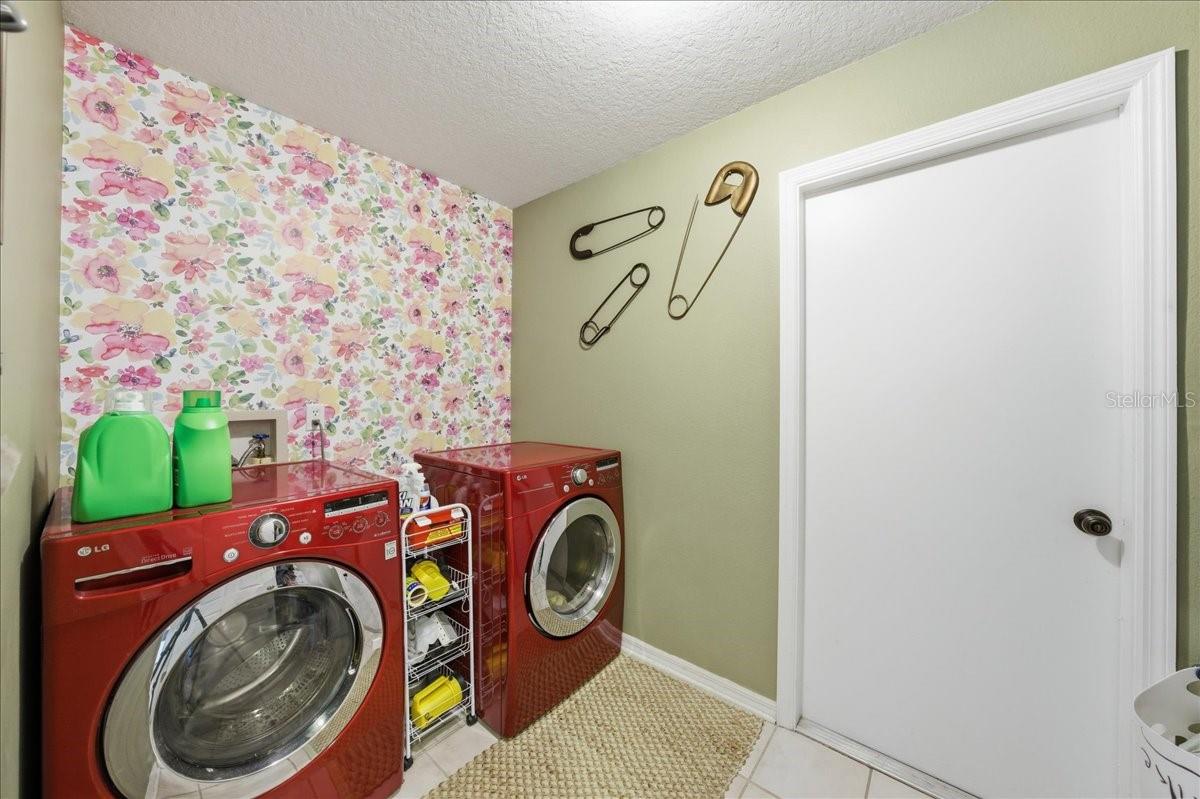 Image 31 of 38 For 4408 Winding River Drive