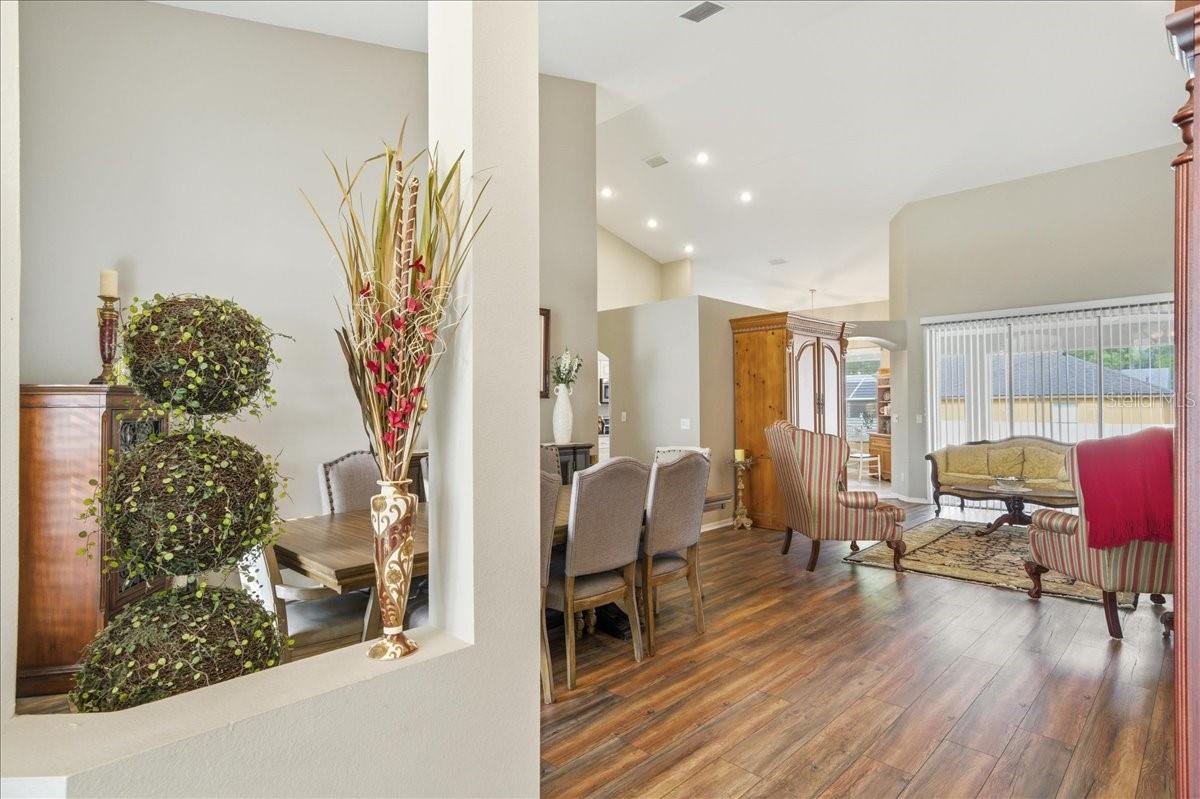 Image 5 of 38 For 4408 Winding River Drive