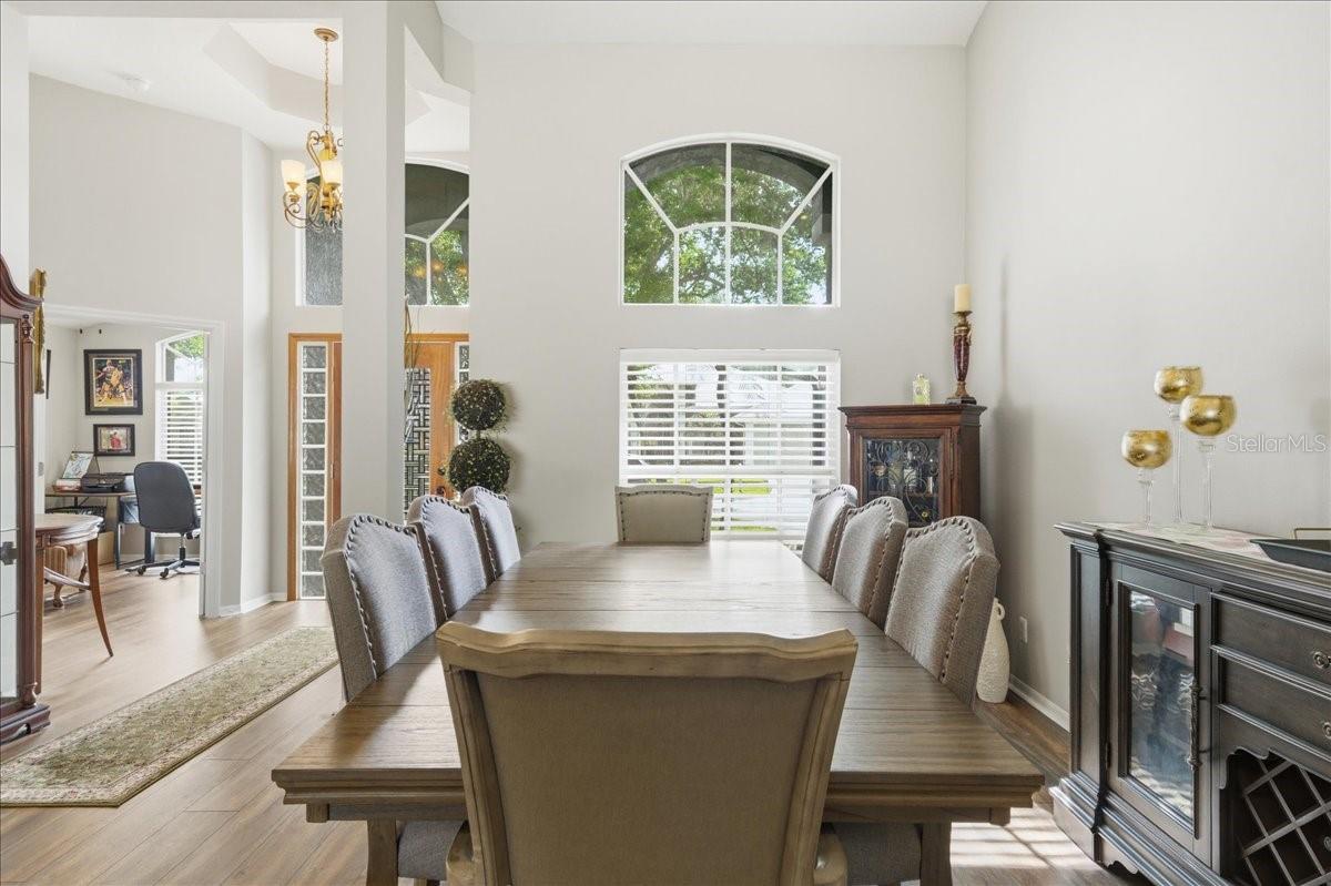 Image 7 of 38 For 4408 Winding River Drive