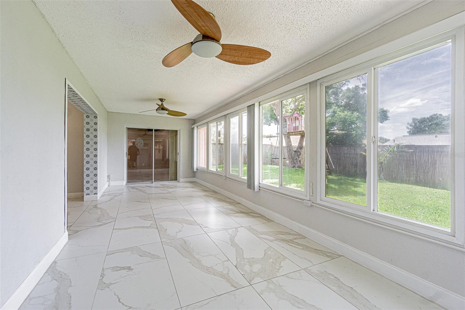 Image 21 of 32 For 8024 Las Cruces Court