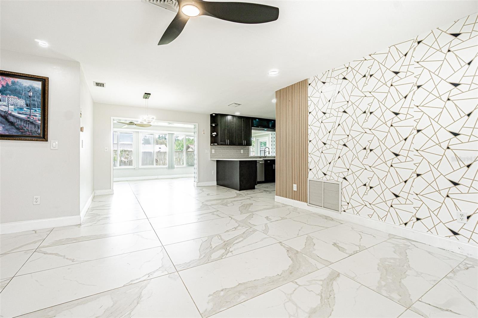 Image 5 of 32 For 8024 Las Cruces Court