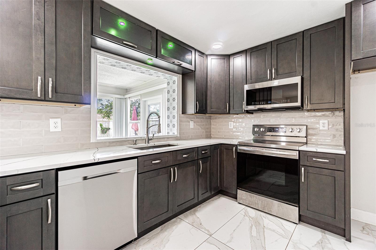 Image 8 of 32 For 8024 Las Cruces Court