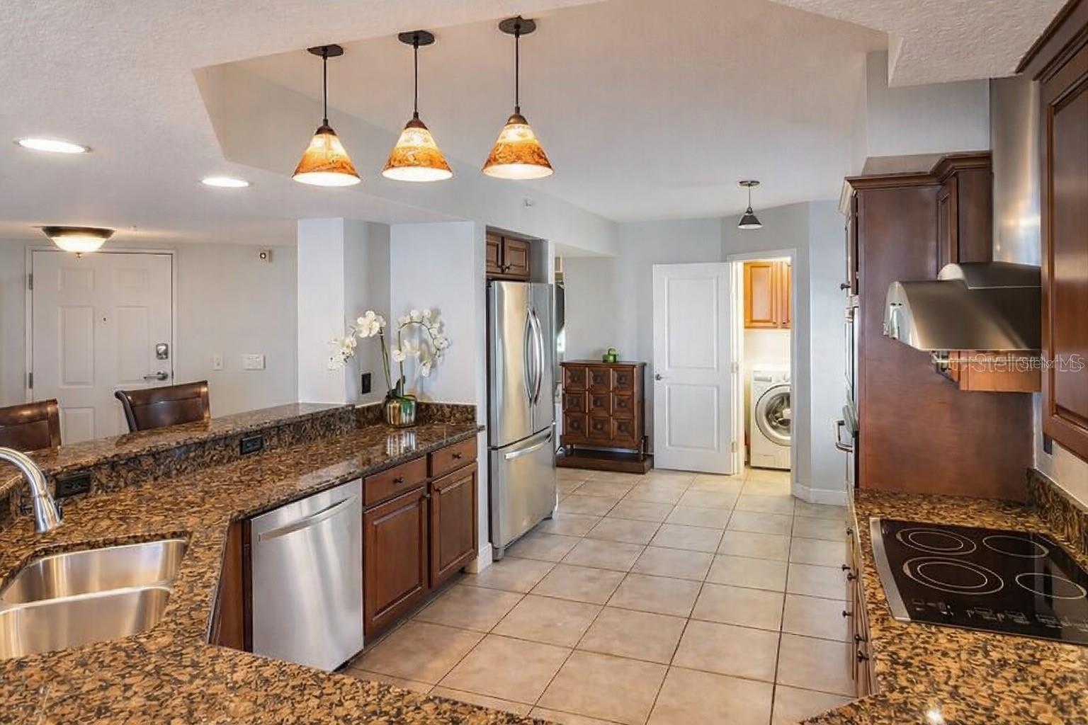 Image 6 of 33 For 5353 Gulf Boulevard A404