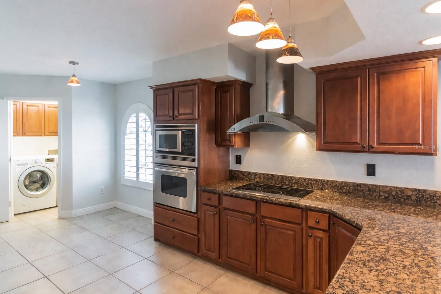 Image 7 of 33 For 5353 Gulf Boulevard A404