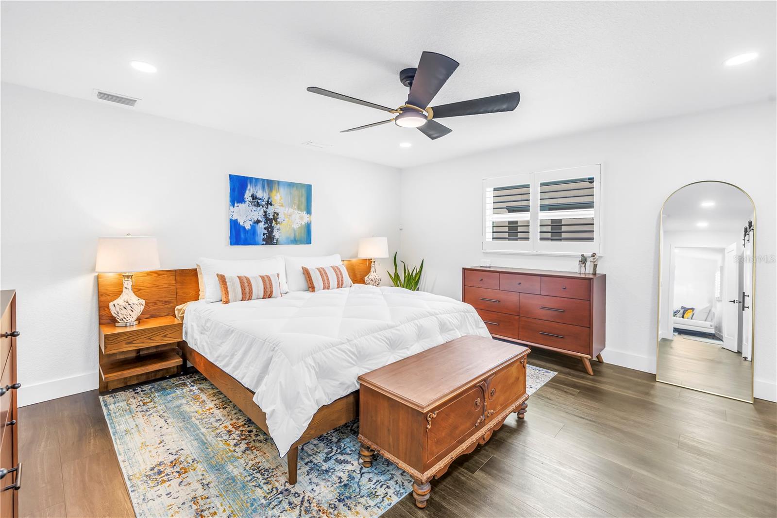 Image 14 of 73 For 7218 Park Street S