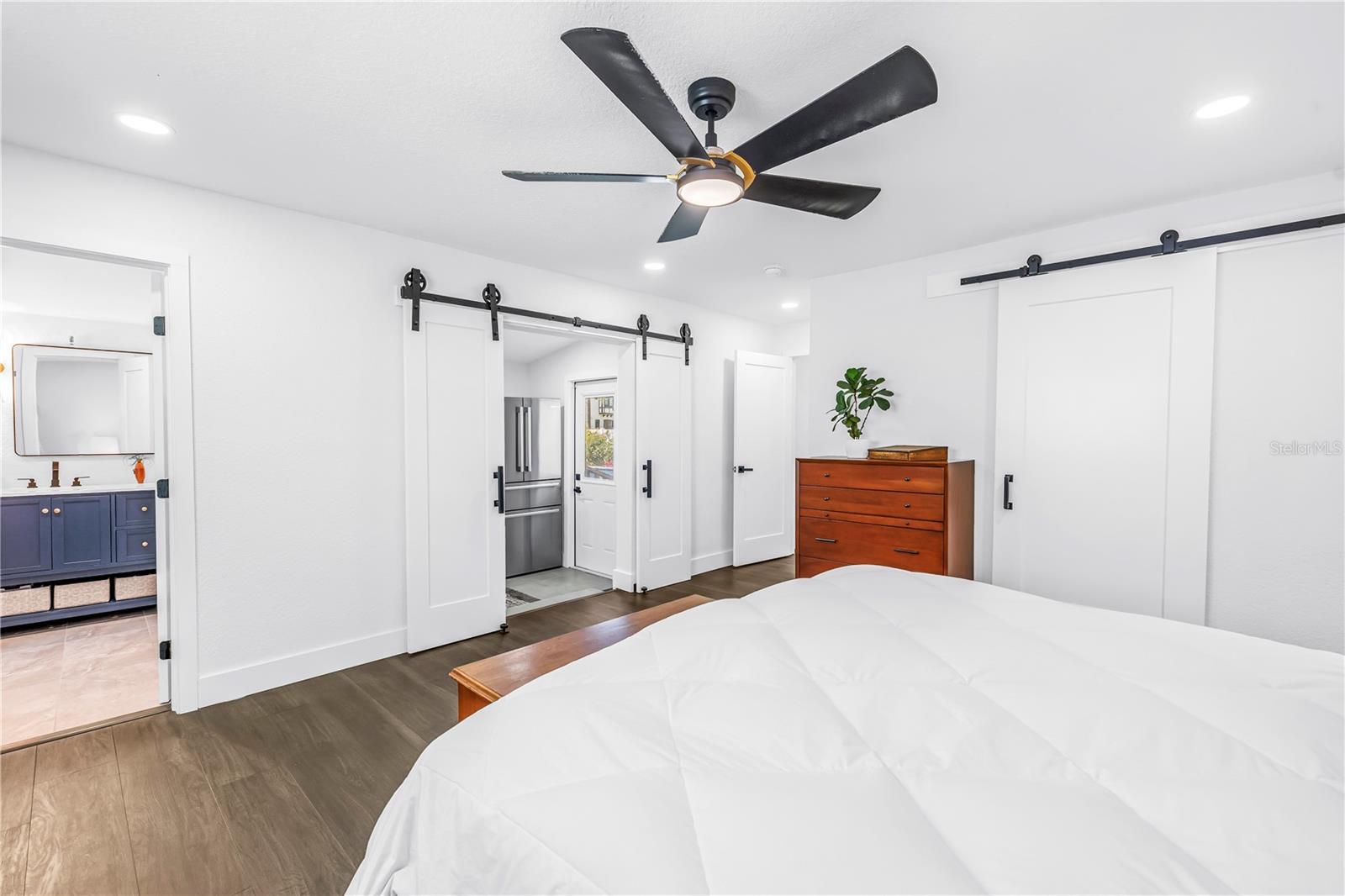 Image 15 of 73 For 7218 Park Street S