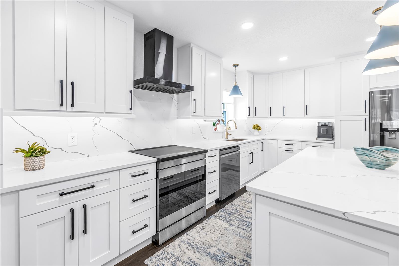 Image 25 of 73 For 7218 Park Street S