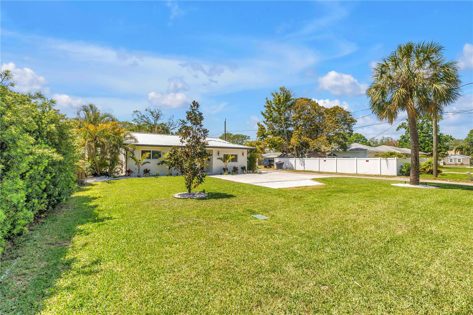 Image 4 of 73 For 7218 Park Street S