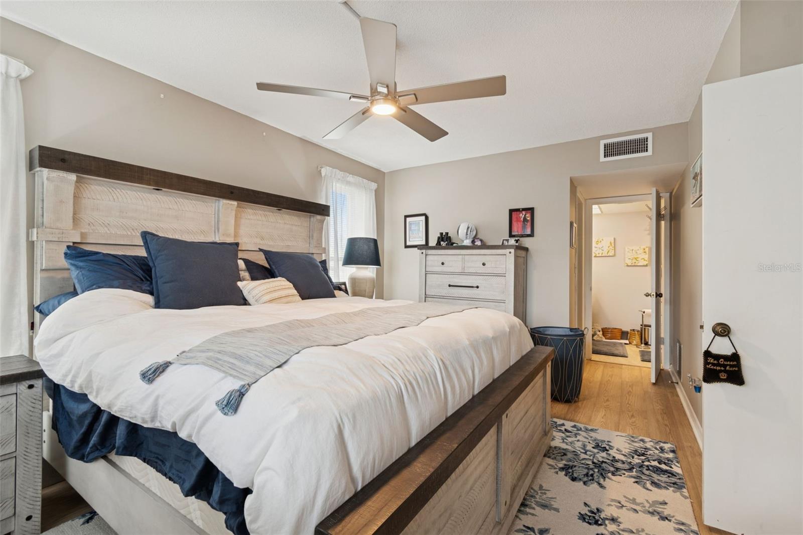 Image 14 of 42 For 5220 Brittany Drive S 501