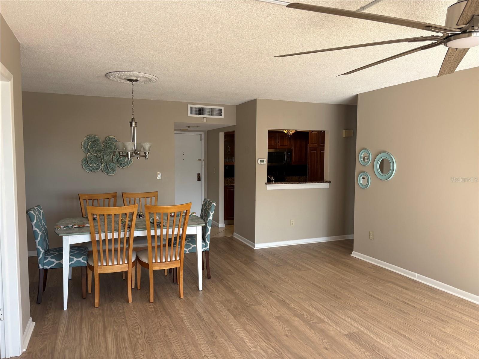 Image 20 of 42 For 5220 Brittany Drive S 501