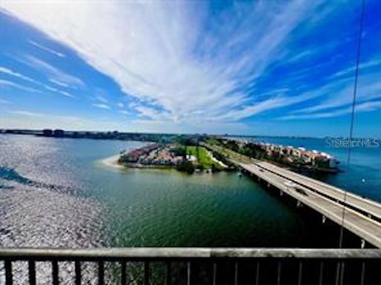 Image 3 of 42 For 5220 Brittany Drive S 501