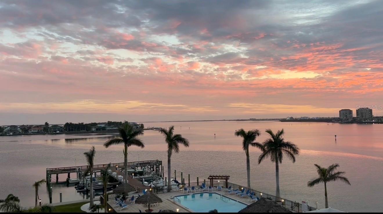 Image 37 of 42 For 5220 Brittany Drive S 501