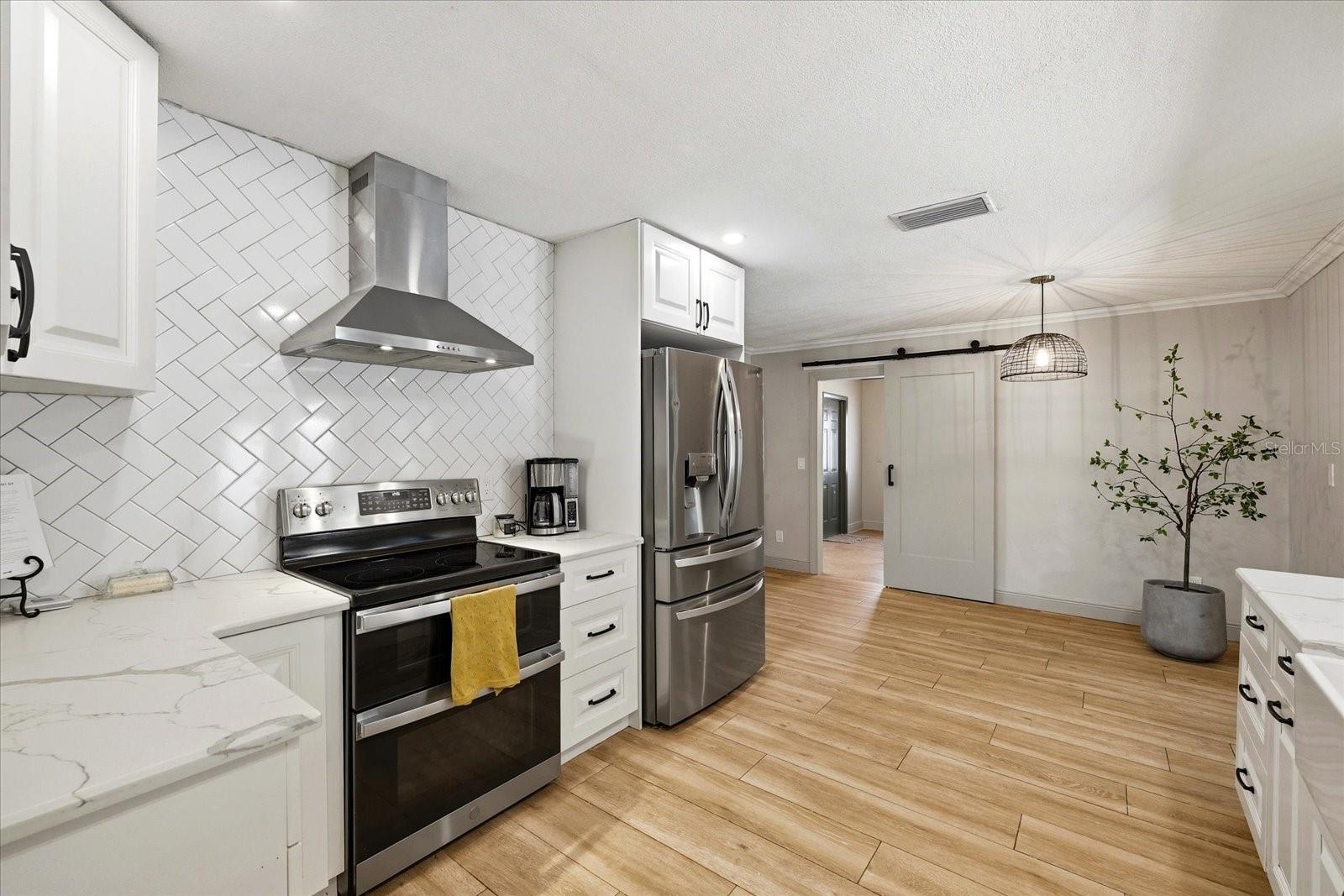 Image 21 of 56 For 7089 122nd Way