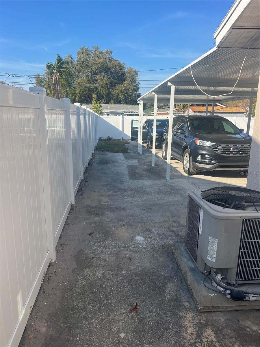 Image 10 of 39 For 4075 38th Avenue N