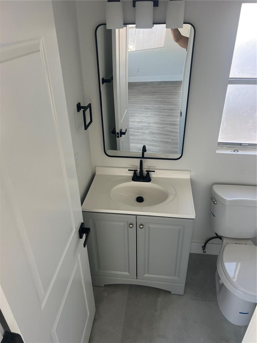 Image 15 of 39 For 4075 38th Avenue N