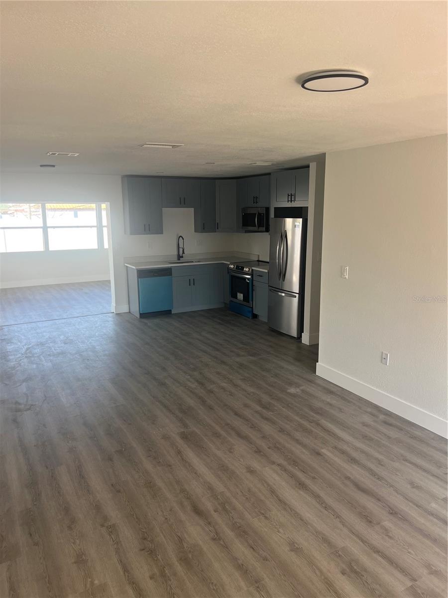 Image 2 of 39 For 4075 38th Avenue N