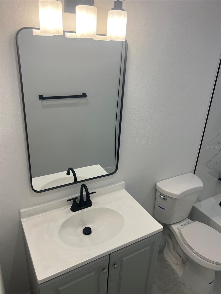 Image 25 of 39 For 4075 38th Avenue N