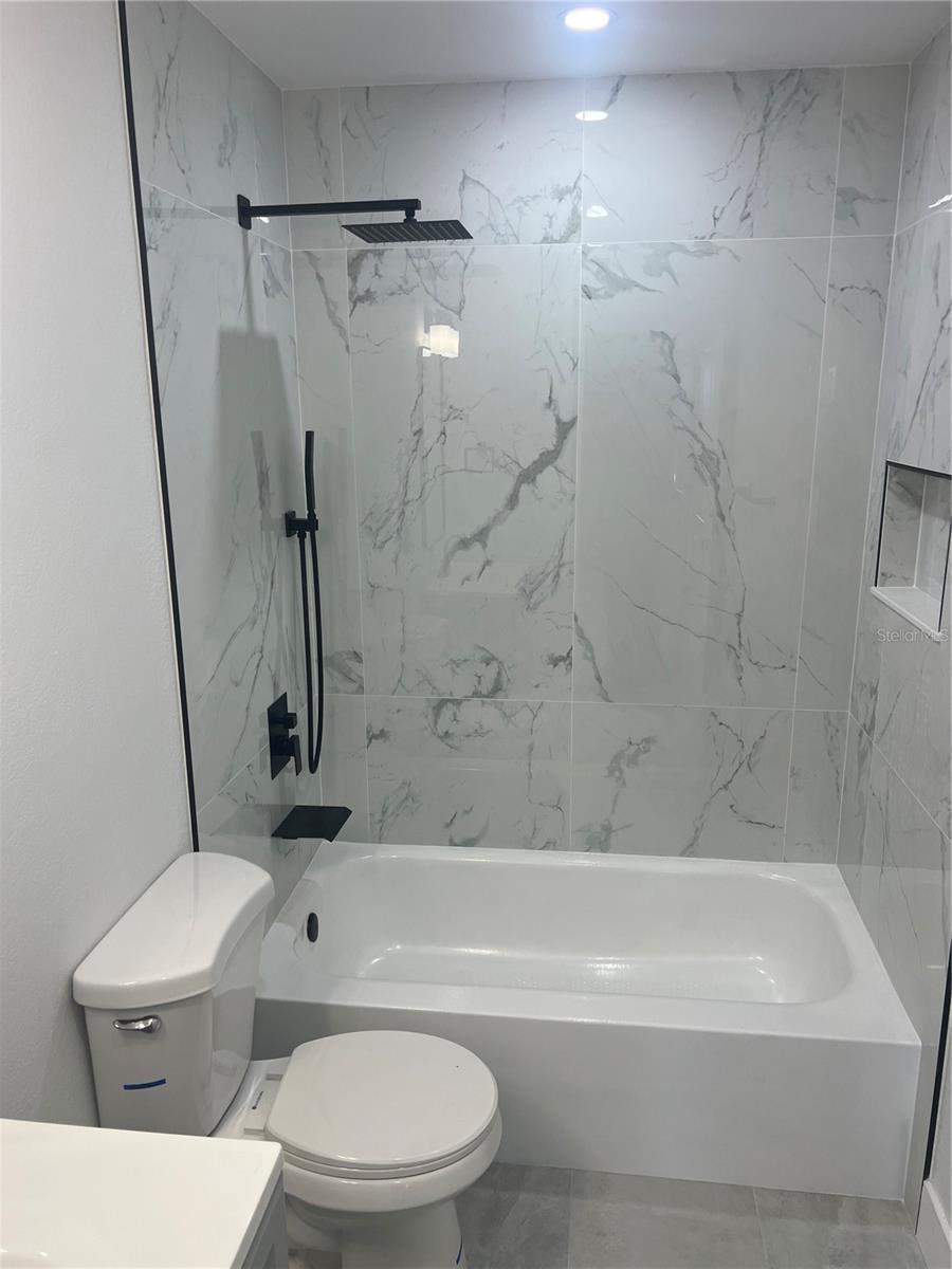 Image 26 of 39 For 4075 38th Avenue N