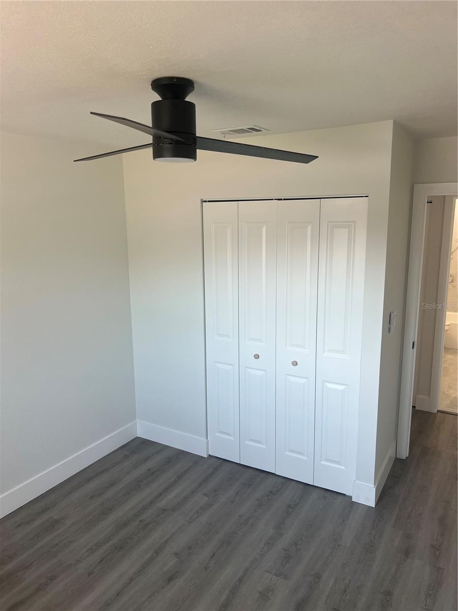 Image 28 of 39 For 4075 38th Avenue N