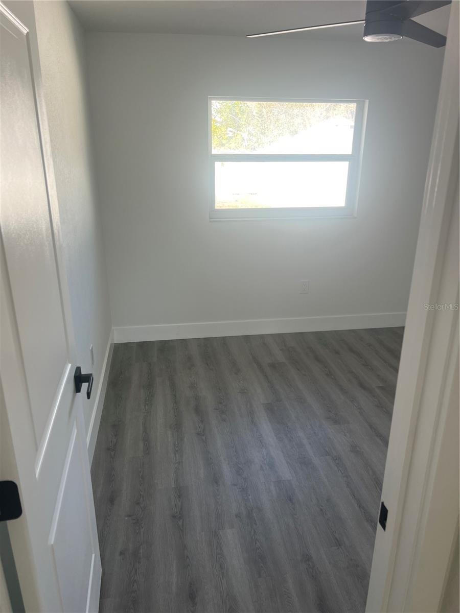 Image 32 of 39 For 4075 38th Avenue N