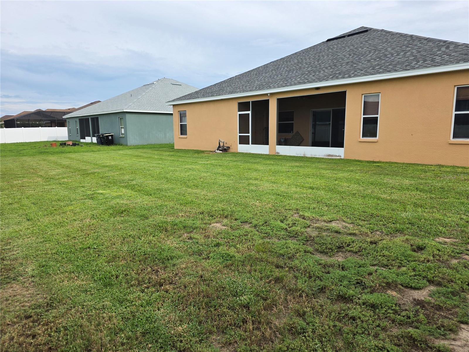 Image 7 of 23 For 2850 Sheldon Street