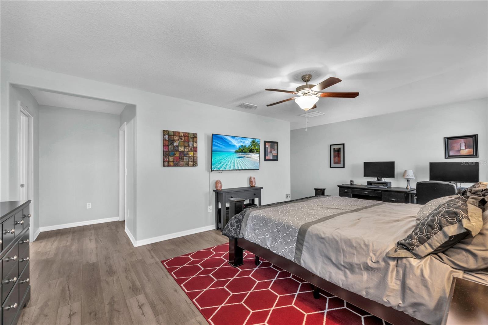 Image 19 of 53 For 10902 Rainbow Pyrite Drive