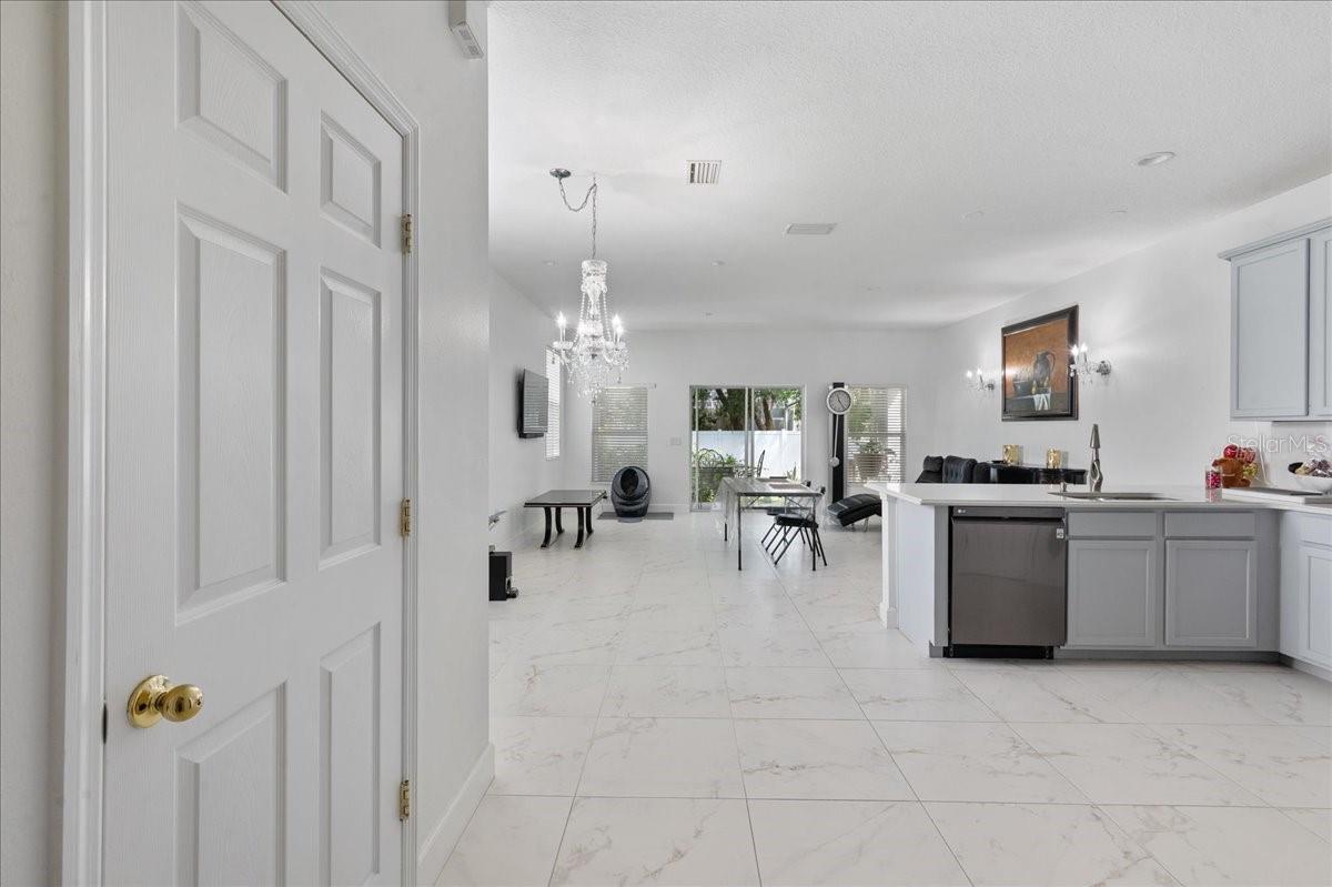 Image 21 of 50 For 4445 Amberly Oaks Court