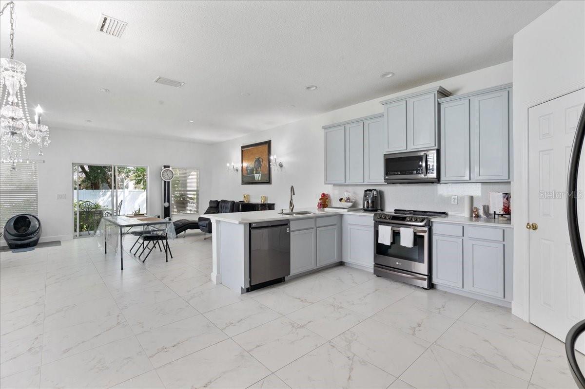 Image 22 of 50 For 4445 Amberly Oaks Court