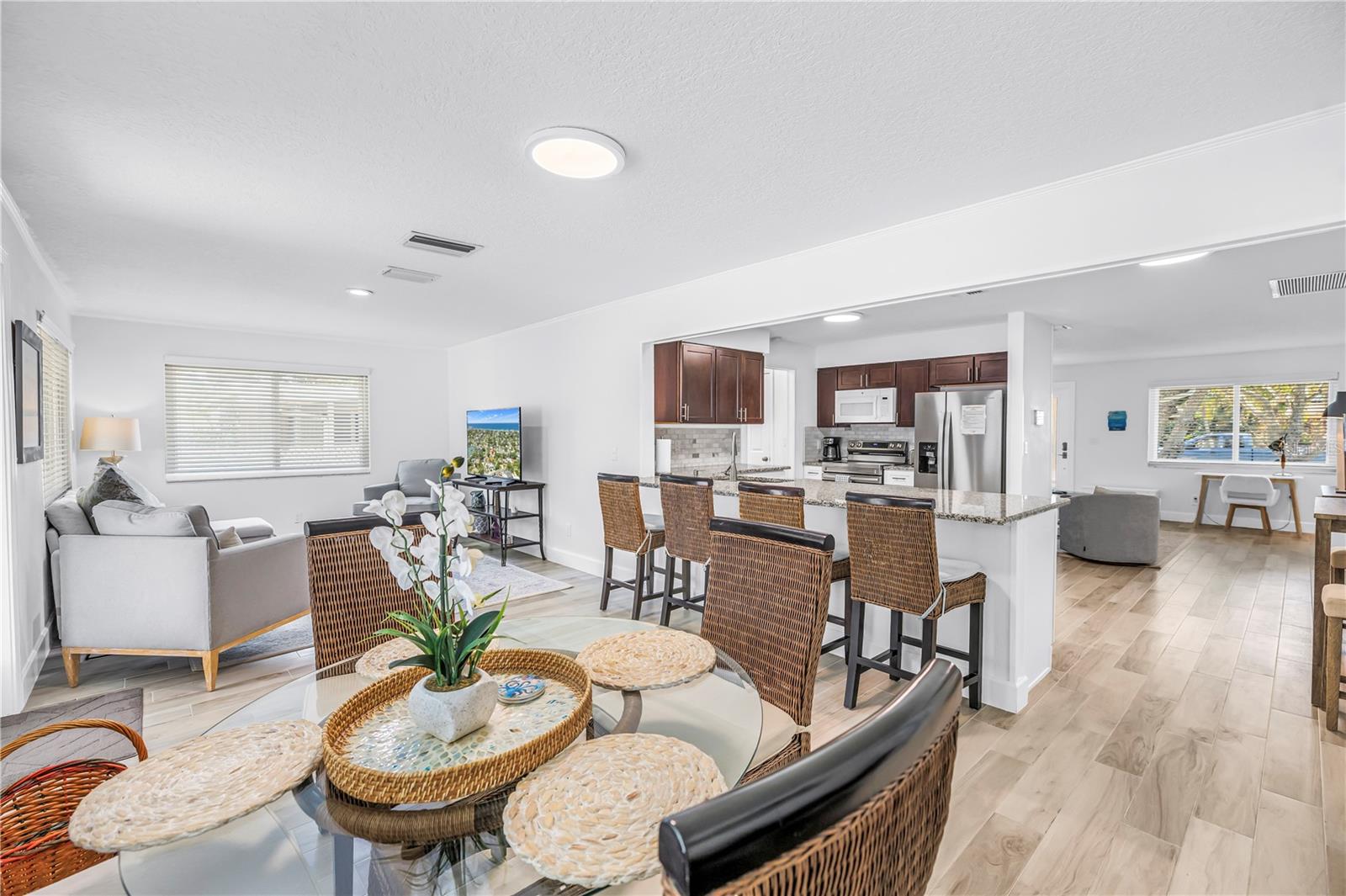 Image 10 of 59 For 310 12th Avenue